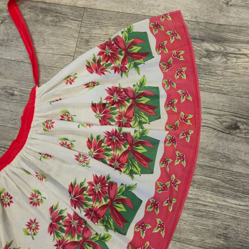Vintage Christmas Apron Poinsettia Floral Print red Waist Ties Holiday Hostess - Picture 7 of 10